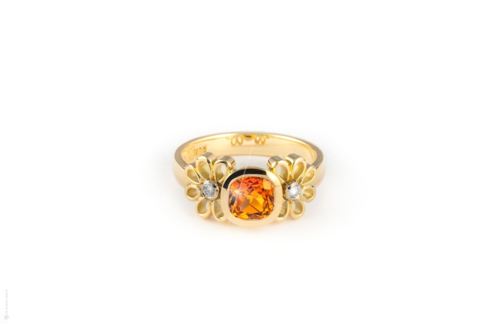 Ring Gold 750 Mandarin-Granat Brillanten
