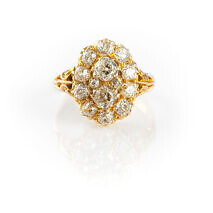 Edelsteine - Ring aus Gold mit Diamanten im Altschliff.