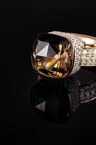 Ring Gold 750 mit Brillanten und großem Rauchquarz - Edelsteinfassen