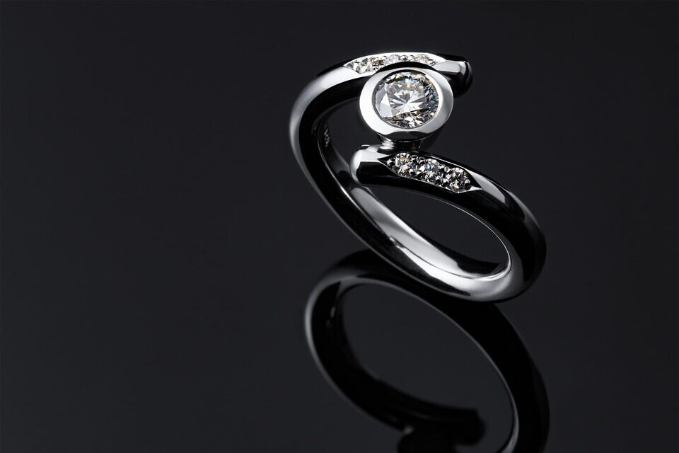 Edelsteinfassen - Ring aus Platin 950